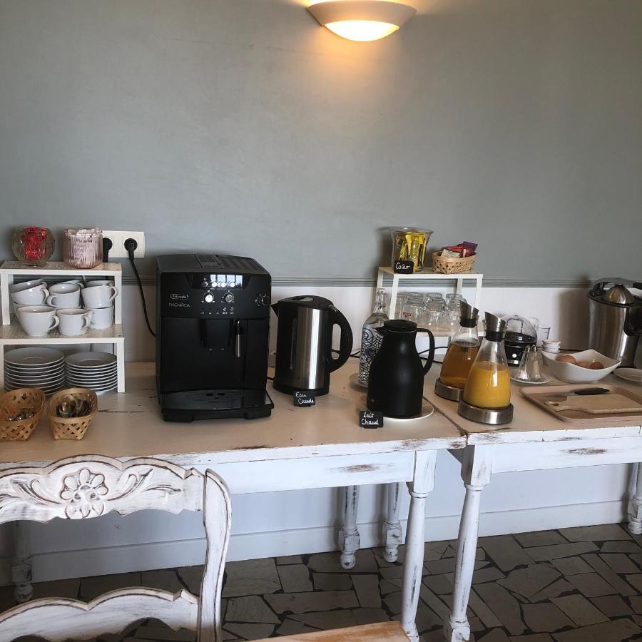 Logis L'Auberge Du Gros Silly-sur-Nied Bagian luar foto