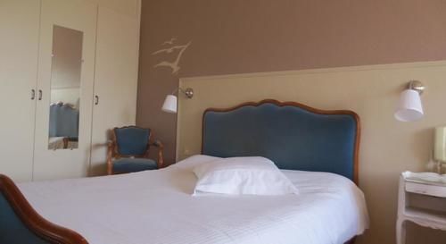 Logis L'Auberge Du Gros Silly-sur-Nied Bagian luar foto