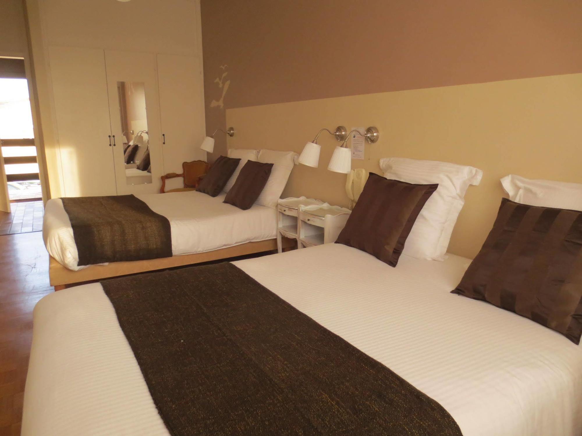 Logis L'Auberge Du Gros Silly-sur-Nied Bagian luar foto